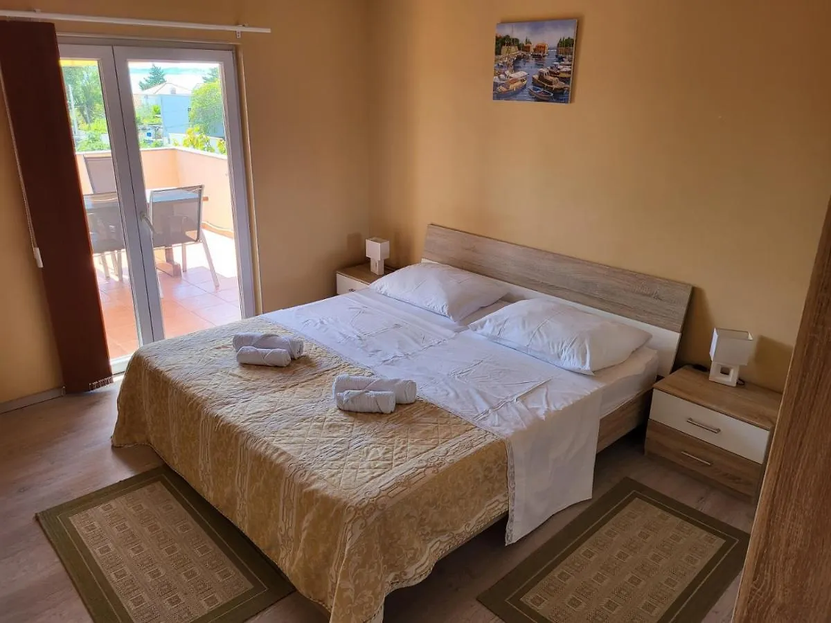 Apartment In Vrsi With Air Conditioning, Wifi, Washing Machine, Dishwasher