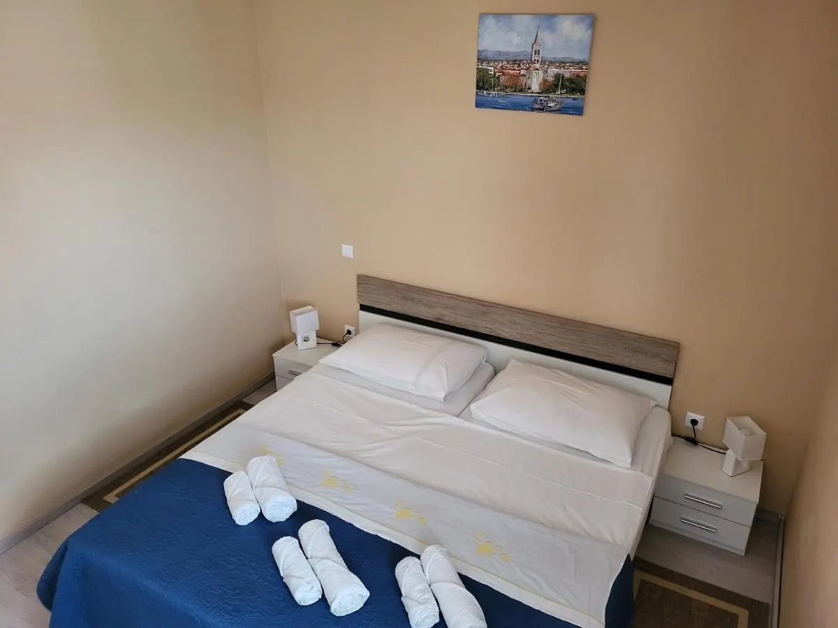 Apartment In Vrsi With Air Conditioning, Wifi, Washing Machine, Dishwasher
