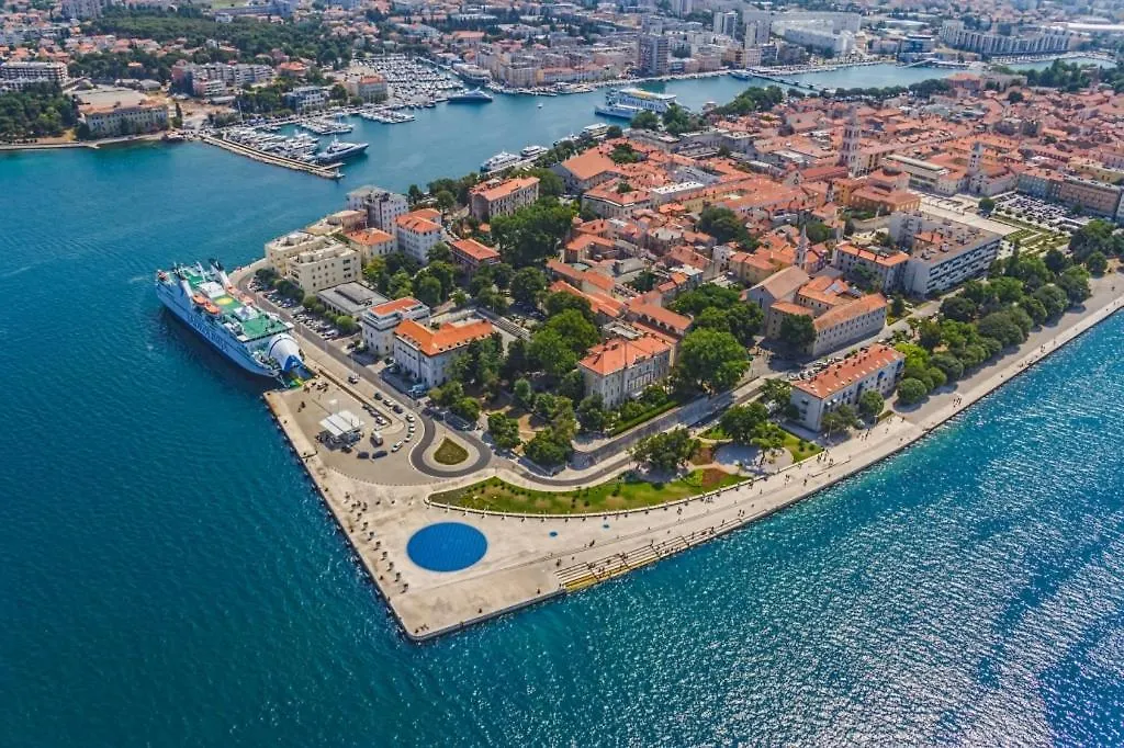 Apartment In Vrsi With Air Conditioning, Wifi, Washing Machine, Dishwasher 0*,
